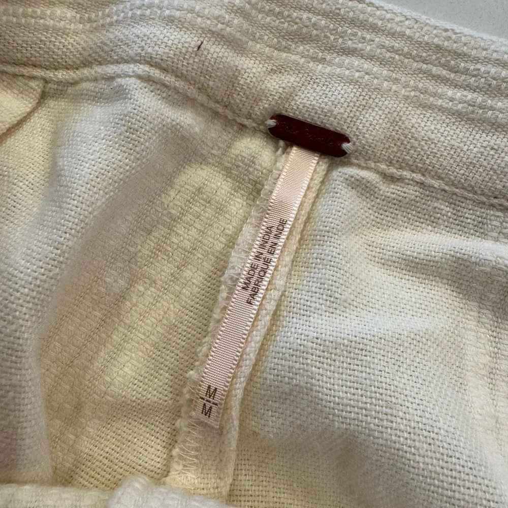 Free People Button Fly Cropped Cotton/Linen Pant Slit Ankle Detail / Medium